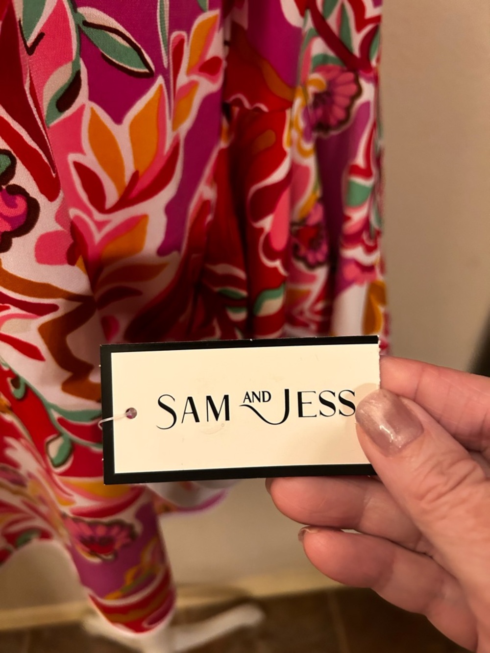 Sam & Jess Bold Floral Bell Sleeve Tunic Top NWT - Picture 6 of 6